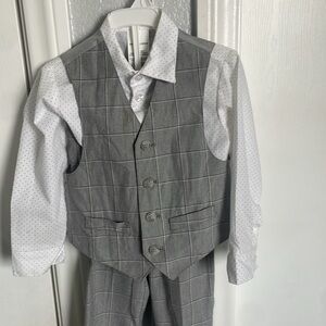 Van Heusen White and Gray Polka Dot Shirt